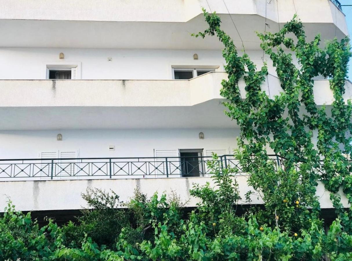 White Panorama Apartment Саранде Екстериор снимка