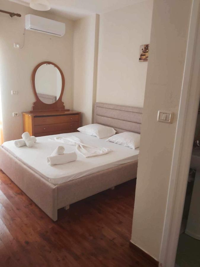 White Panorama Apartment Саранде Екстериор снимка